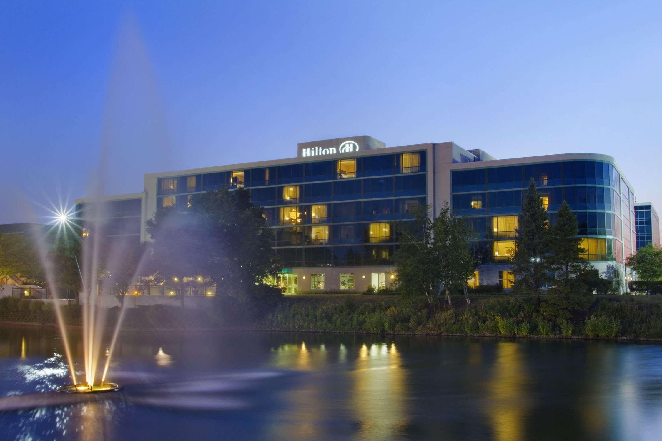 Embassy Suites By Hilton Lexington Green Exterior photo