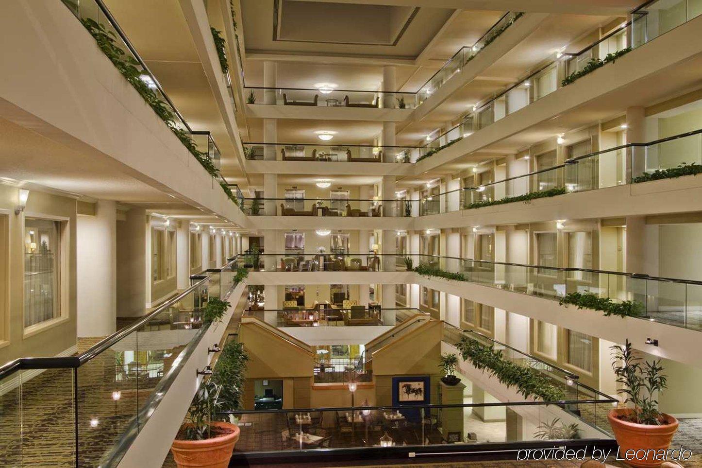 Embassy Suites By Hilton Lexington Green Interior photo