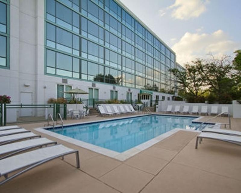 Embassy Suites By Hilton Lexington Green Exterior photo